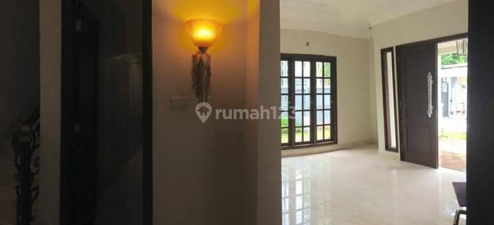 Dijual town house Quebec Mansion full marmer dgn kolam renang  2