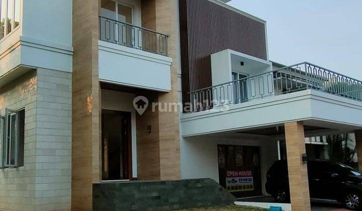 Rumah mewah elegan split level di delatinos bagus banget rapih elegan mewah 1