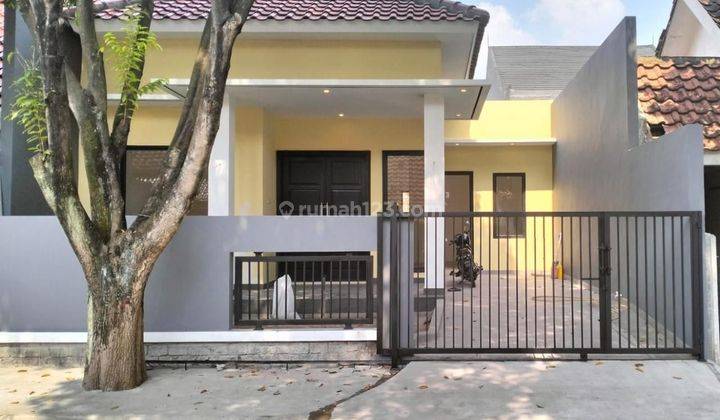 Rumah bangunan baru siap huni bagus rapih di Anggrek loka 1