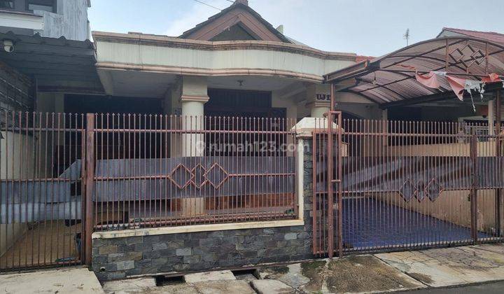 Rumah lama hitung tanah butuh renovasi 120m² di Griya loka Bsd  1