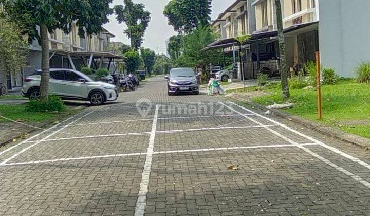 Kavling hoek taman siap bangun selatan barat 156m² diEminent 2