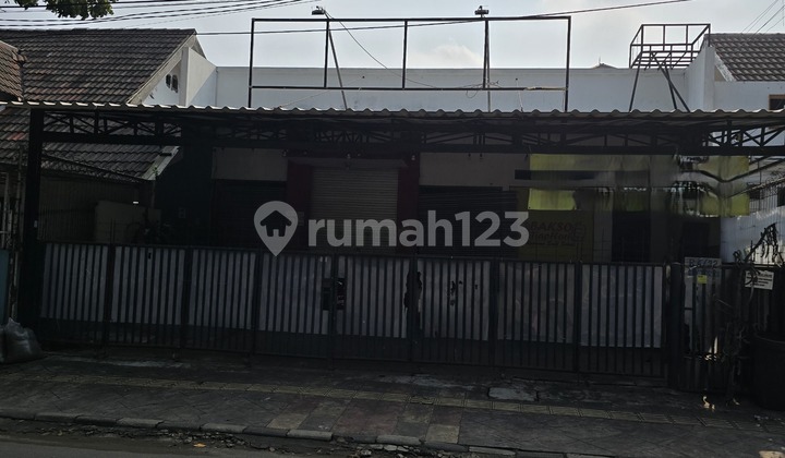 Rumah Ruang Usaha Di Pinggir Jalan Raya Utama Kencana Loka 2