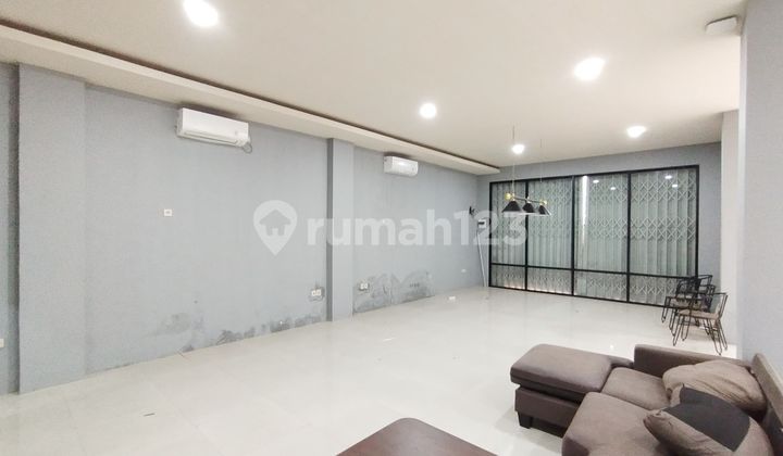 For Sale Fast! Strategic 2-Storey Shophouse in Anggrekloka, BSD City – SHM, Busy Location! 2