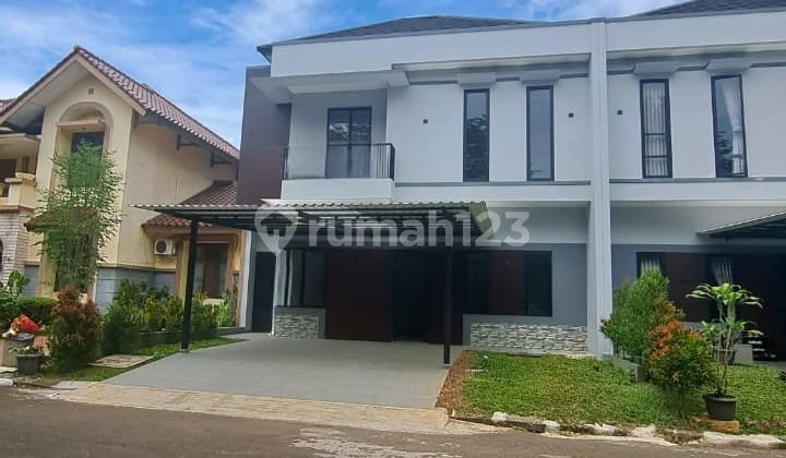 Spacious Home, Functional Layout with Separate Service Area