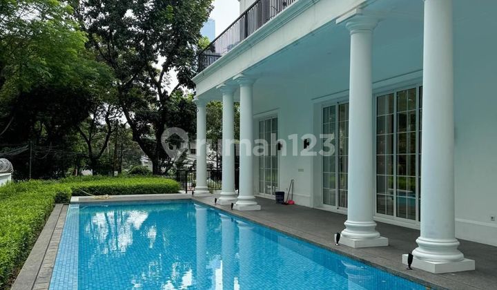Rumah Menteng Classic 3 Lantai Lift & Kolam Renang 2