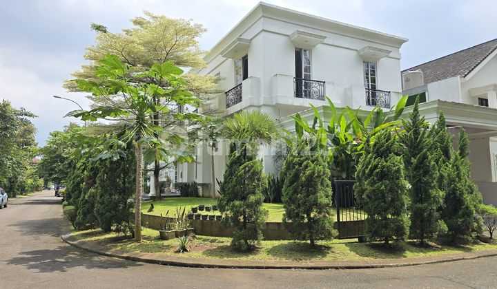 Corner House Ready to Occupy 2 Plots Combined into 1 Super Spacious &amp; Green in The Green 2