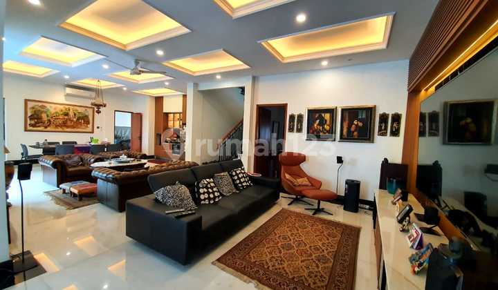 Rumah Mewah, Strategis Di Kemang Dilengkapi Private Pool 2