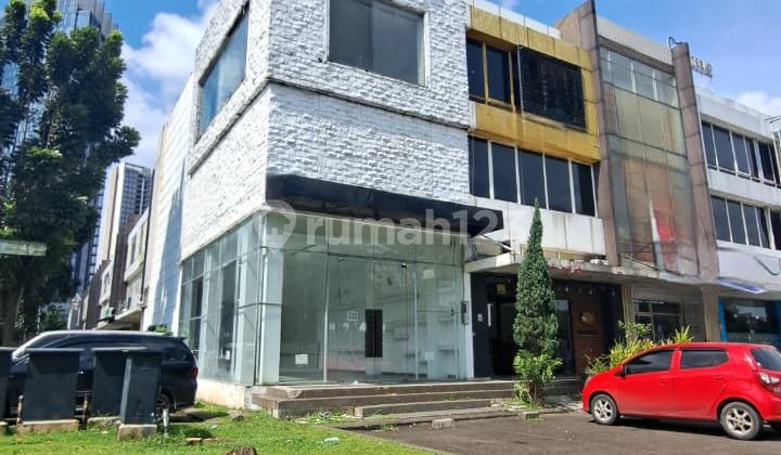 Ruko 3Lantai Pinggir Jalan Lokasi Strategis di Alamsutera