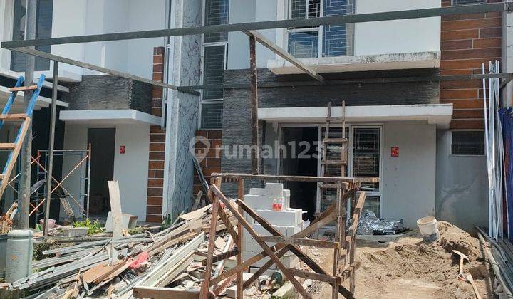 Rumah Sedang Renovasi 2lantai Lingkungan Asri Nyaman Di Sevilla 1