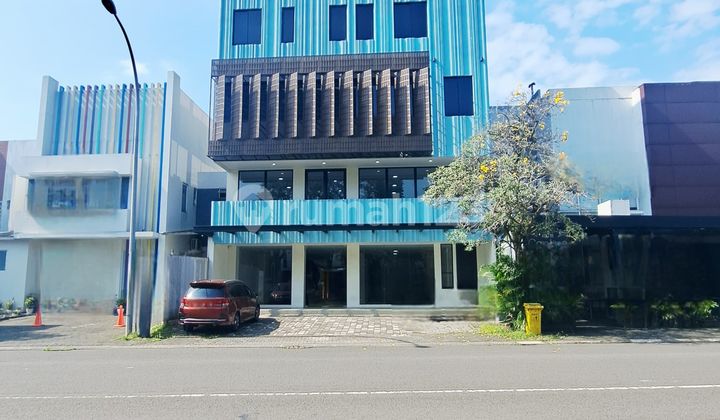 Gedung Komersial 4 Lantai Premium di The Icon BSD Dilengkapi Lift & Parkir Luas