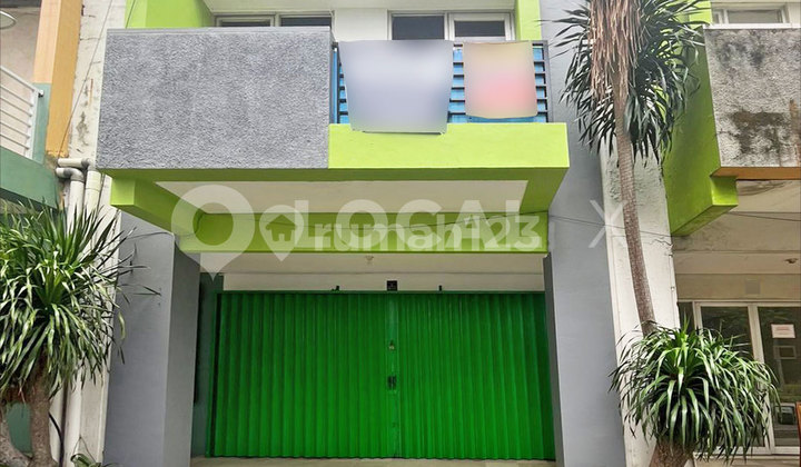 Ruko Dharmawangs, Grand Taruma, Karawang, West Java, Indonesia