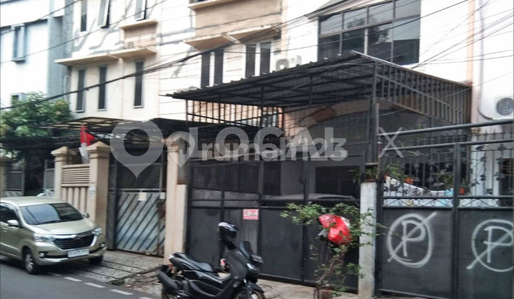 Rumah Jl. Bacan Gambir, Jakarta Pusat 1