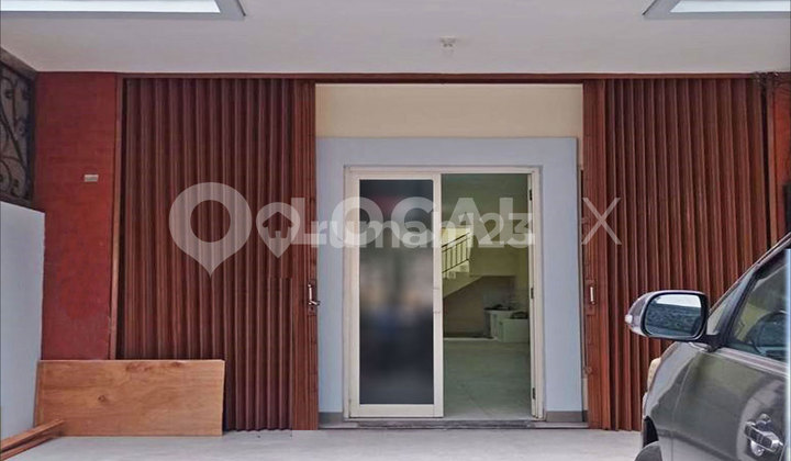 Ruko Pintu Timur Kelapa Gading, Jakarta Utara Ruko Pintu Timur Kelapa Gading, Jakarta Utara