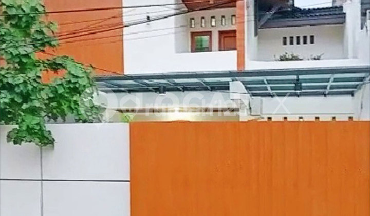 Rumah Kayu Mas Pulo Gadung, Jakarta Timur