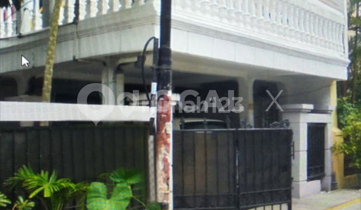 Rumah Putih Salju, Kelapa Gading, Jakarta Utara