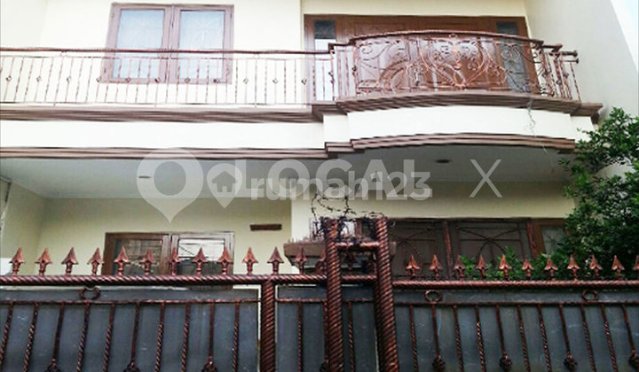 Rumah Ratu Asia Baru Taman Ratu, Jakarta Barat