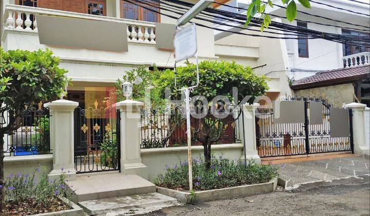 Rumah Janur Hijau Kelapa Gading, Jakarta Utara 1