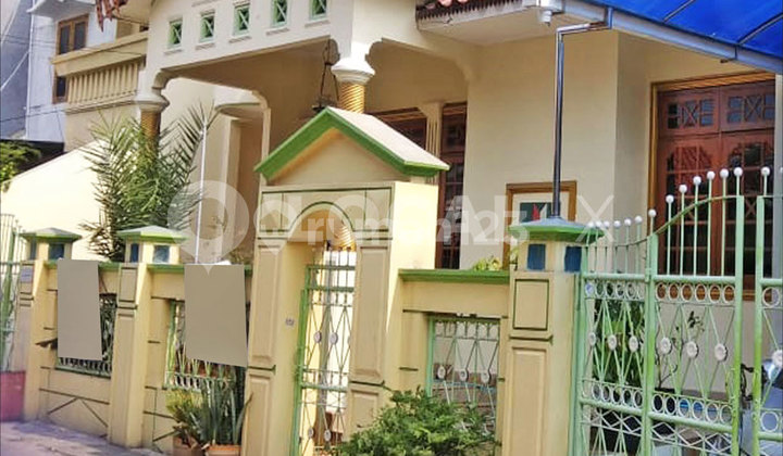 Mayor Red Pomegranate Complex House, Kelapa Gading, North Jakarta