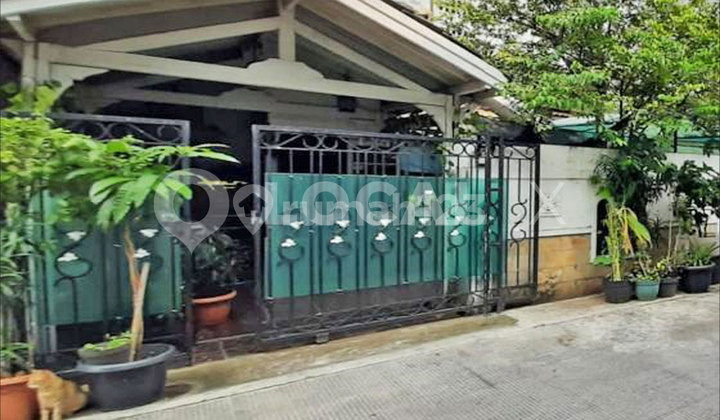 Ivory House Griya Pratama Kelapa Gading, North Jakarta