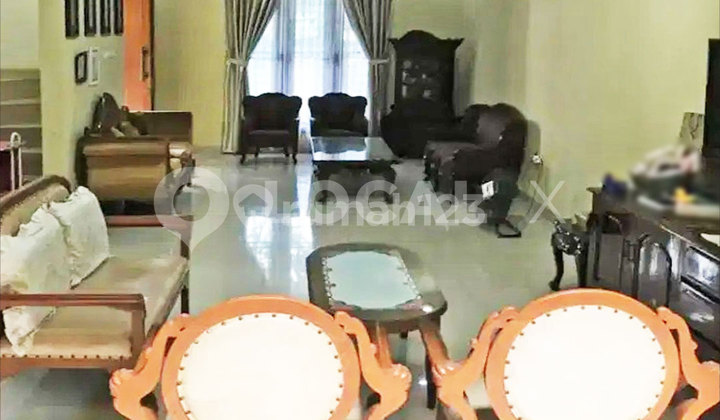 Rumah Ekor Kuning Raya Rawamangun, Pulo Gadung, Jakarta Timur