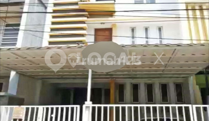 Lilin Coconut House, Kelapa Gading, North Jakarta