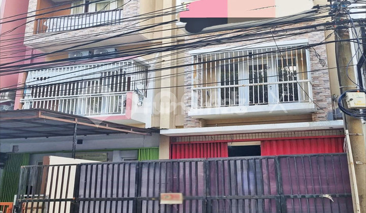 Ruko Gading Elok Raya Utara Kelapa Gading, Jakarta Utara Ruko Gading Elok Raya Utara Kelapa Gading, Jakarta Utara