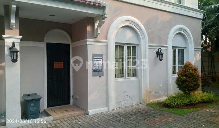 FOR SALE New 6-room boarding house in BSD Vanyapark, potential tenants already interested, price 1.4m negotiable.