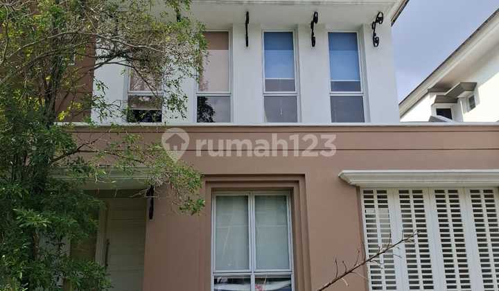 Rumah Minimalis Cantik di Sewakan, Lay Out Luas, Kamar Utama Luas di BSD City