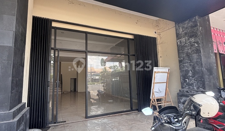 Sunset Road Shop House for Rent