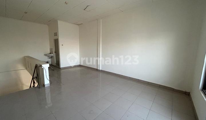 Renon Shophouse for Rent 1