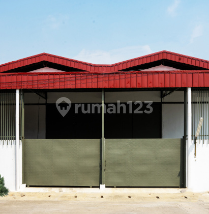 Gudang Royal Kosambi Dekat Bandara Soekarno Hatta-Tol di Tangerang