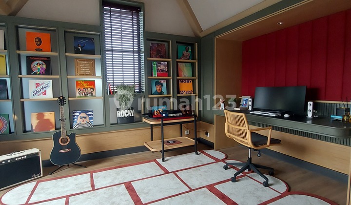 3-Storey Resort-Style House in Cluster Louise, Summarecon Serpong 2