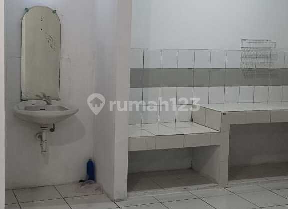 Citra 5 House, Kalideres, West Jakarta. Size 6x16 m.