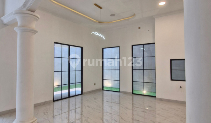 Rumah Mewah dan Siap Huni di Tomang Jakarta Barat. lt 313M 2