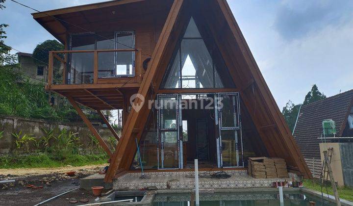 Rumah villa kayu di Megamendung Puncak Baru 4