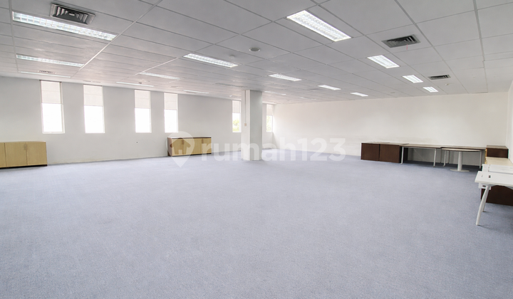 Disewakan Office Space / Kantor 909M2 Lokasi Strategis di Jakarta Pusat Dekat Monas, Harmoni, Thamrin Disewakan Office Space / Kantor 909M2 Lokasi Strategis di Jakarta Pusat Dekat Monas, Harmoni, Thamrin