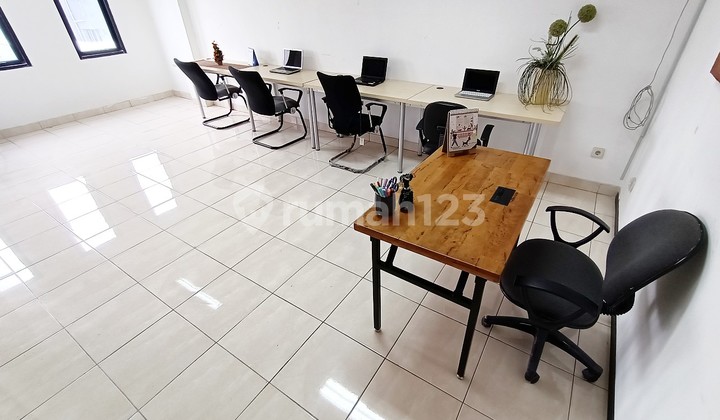 Private Office Rental for 15-18 people, 70m2 near Harmoni, Monas, Thamrin Private Office Rental for 15-18 people, 70m2 near Harmoni, Monas, Thamrin