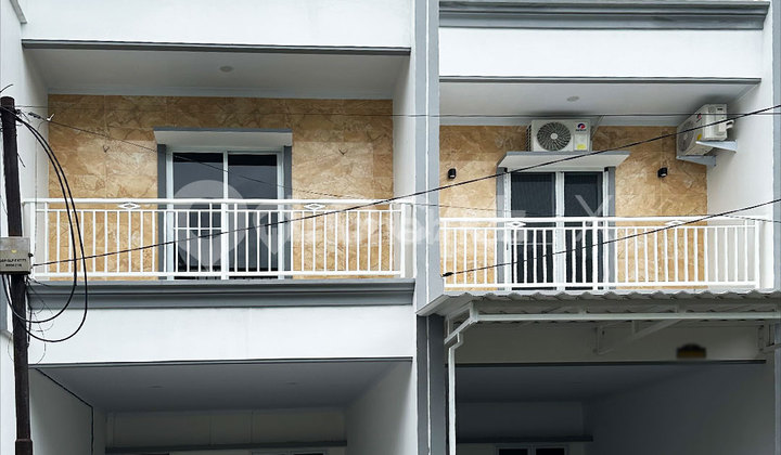 Angsana Raya House, Duri Kepa, Kebon Jeruk, West Jakarta