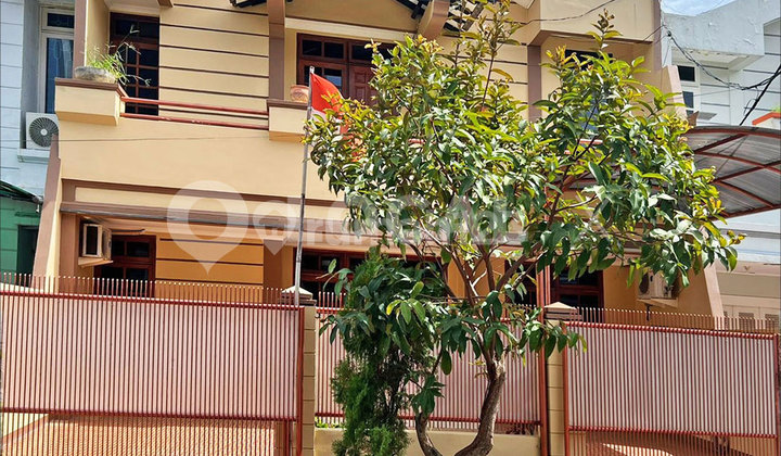 Rumah Janur Elok, Kelapa Gading, Jakarta Utara