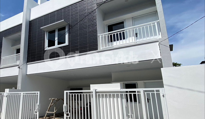 Rumah Menteng Tanjung Duren Utara, Grogol Petamburan, Jakarta Barat