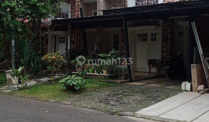 Rumah dalam cluster 1,5 lantai di citra gran 1