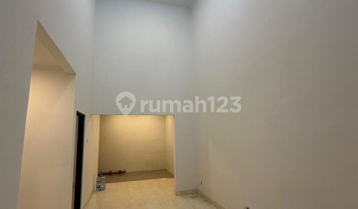 Rumah Full Renovasi Seperti Baru ..Harga Terbaik 2
