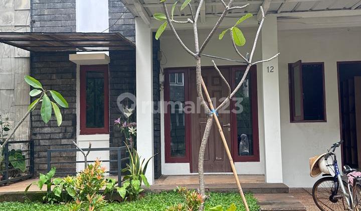 Turun Harga Rumah Depan Taman 1