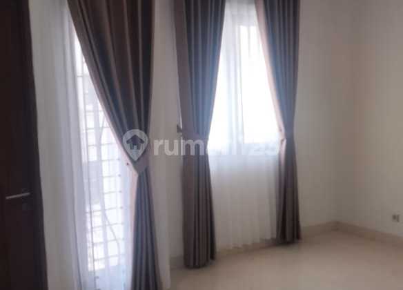 Disewa Raffles Hills Siap Huni 2