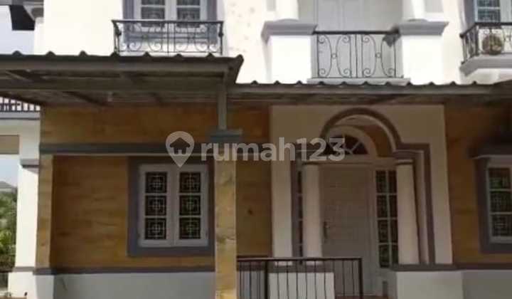 Raffles Hills , Rumah Hoek 2,5 Lantai 