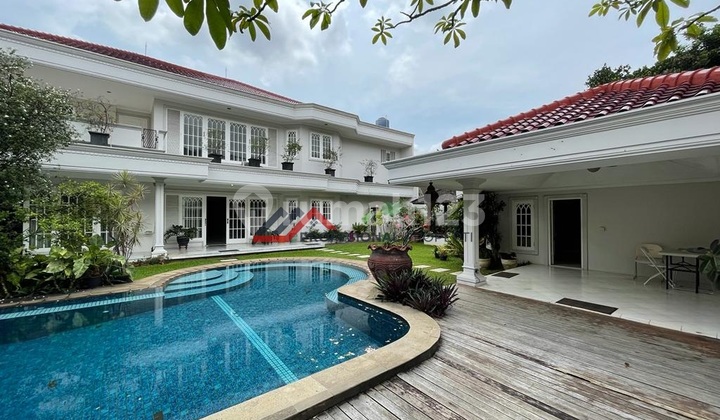 Rumah Mewah Halaman Luas di Cilandak Dekat Citos Rumah Mewah Halaman Luas di Cilandak Dekat Citos