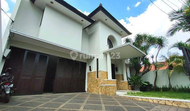 Rumah Mewah Harga Termurah Lokasi Bebas Banjir di Kemang  1