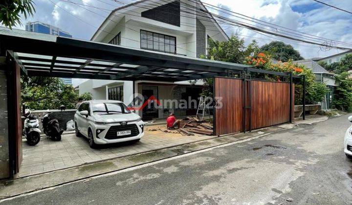 Rumah Mewah Design American Classic Private Lift Kebayoran Baru  1