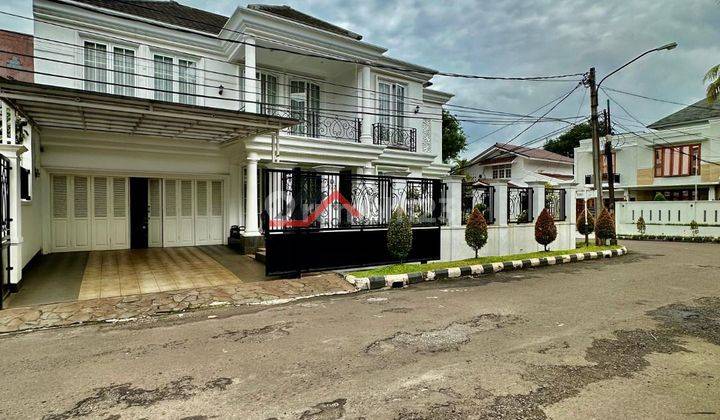 Rumah Bagus American Classic Dalam Komplek Premium Bintaro  2