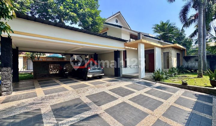 Nice House Spacious Yard Attractive Price In Jagakarsa 2